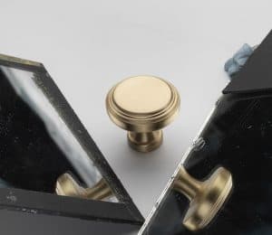 Product photography of handles with reflecting mirrors how to do